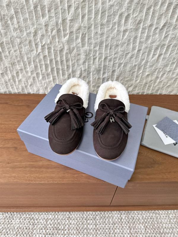 2025126112128200 310